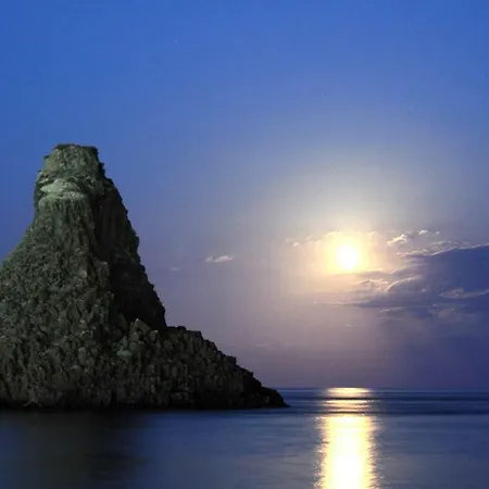 Lungomare 3* Aeroporto di Catania Fontana Rossa